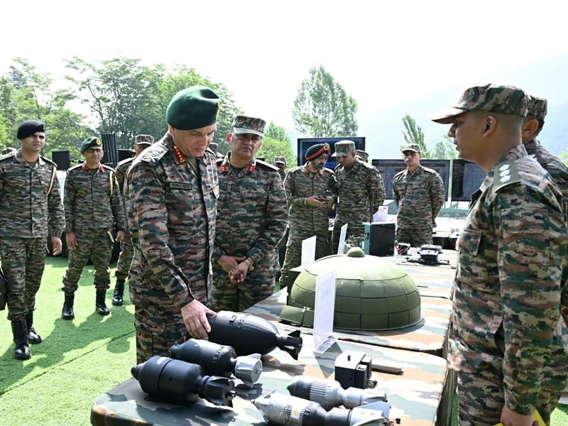 Newly Appointed Army Chief General Dhiraj Seth Reviews Operational Preparedness at Chinar Corps Headquarters in Srinagar