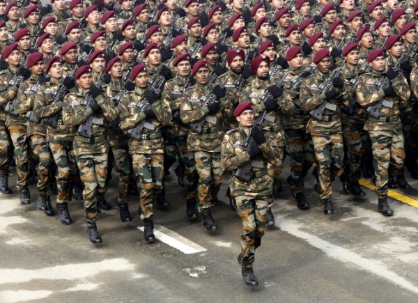 What is the Call that Indian para commandos Shout During a Parade?