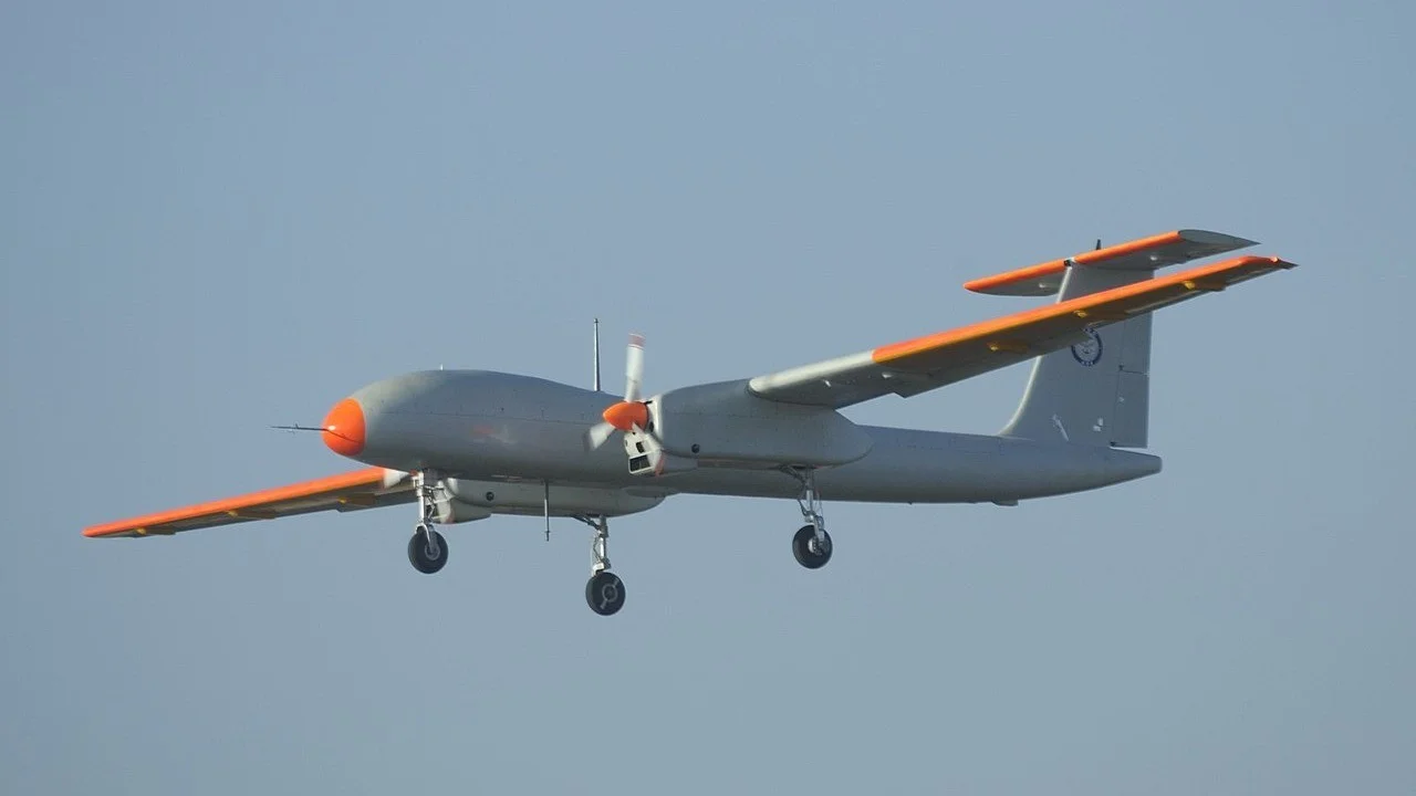 ADE-MALE-UAV-min.webp