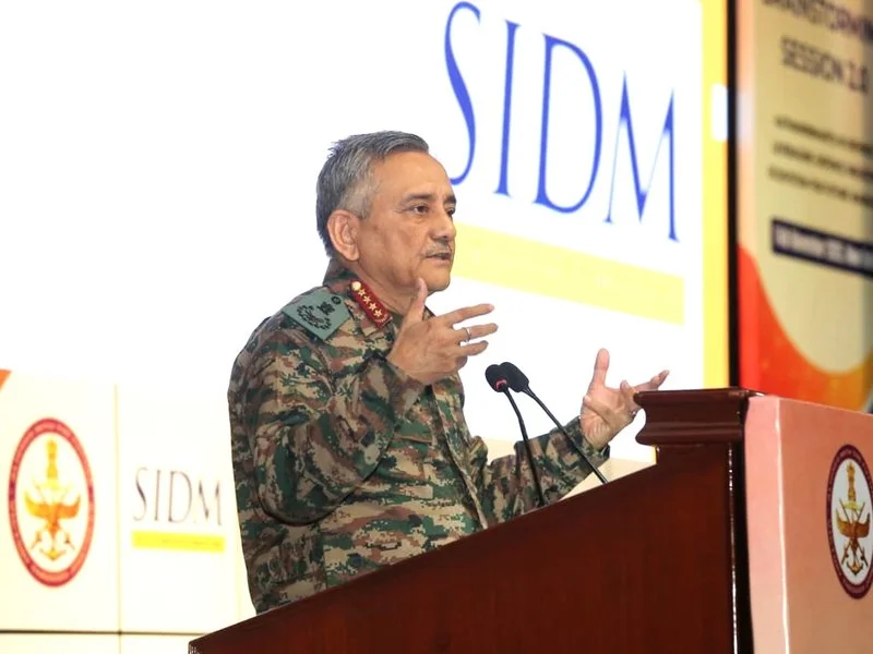 CDS Anil Chauhan stresses on urgent defence RD lauding PSU and private sector roles at BSS 20-1.webp