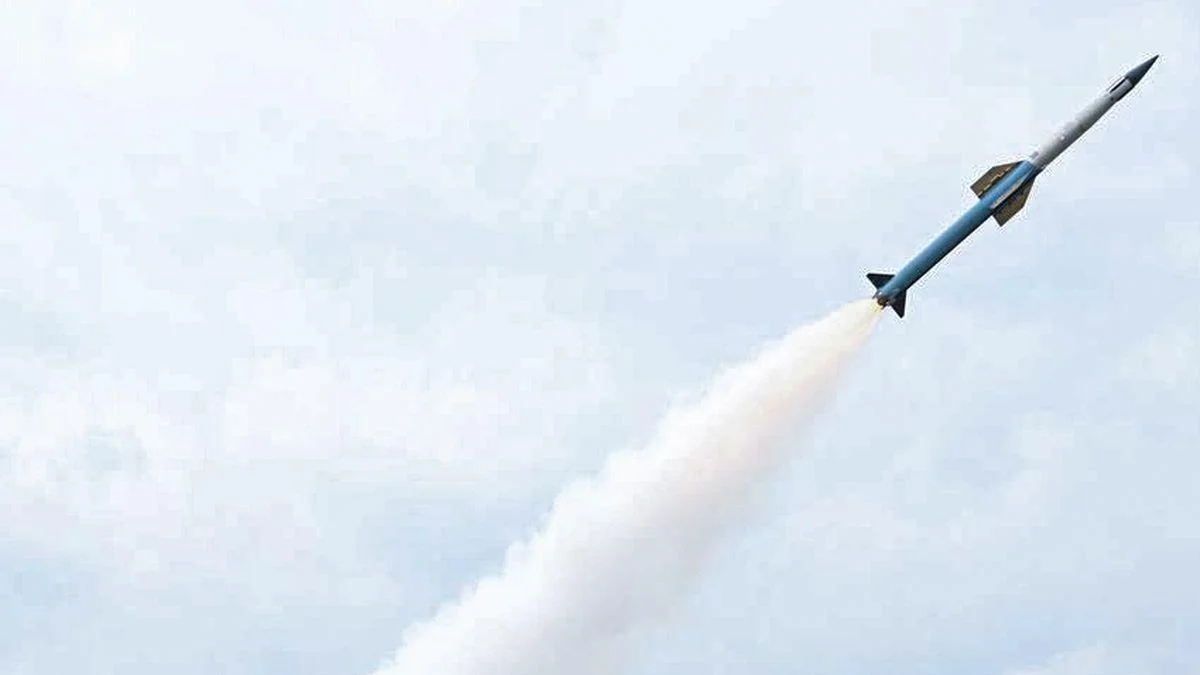 Following successful Odisha test Indias advanced laser weapon system draws cautious praise fr...webp