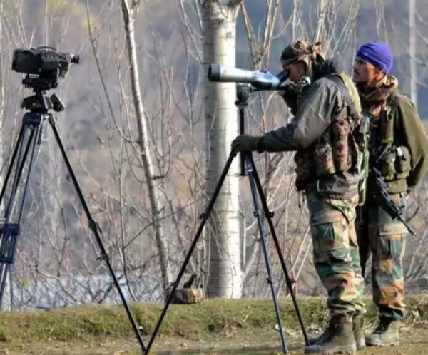 Operatives of Para SF checking and observing activities in the valley through various cutting edge equipments.