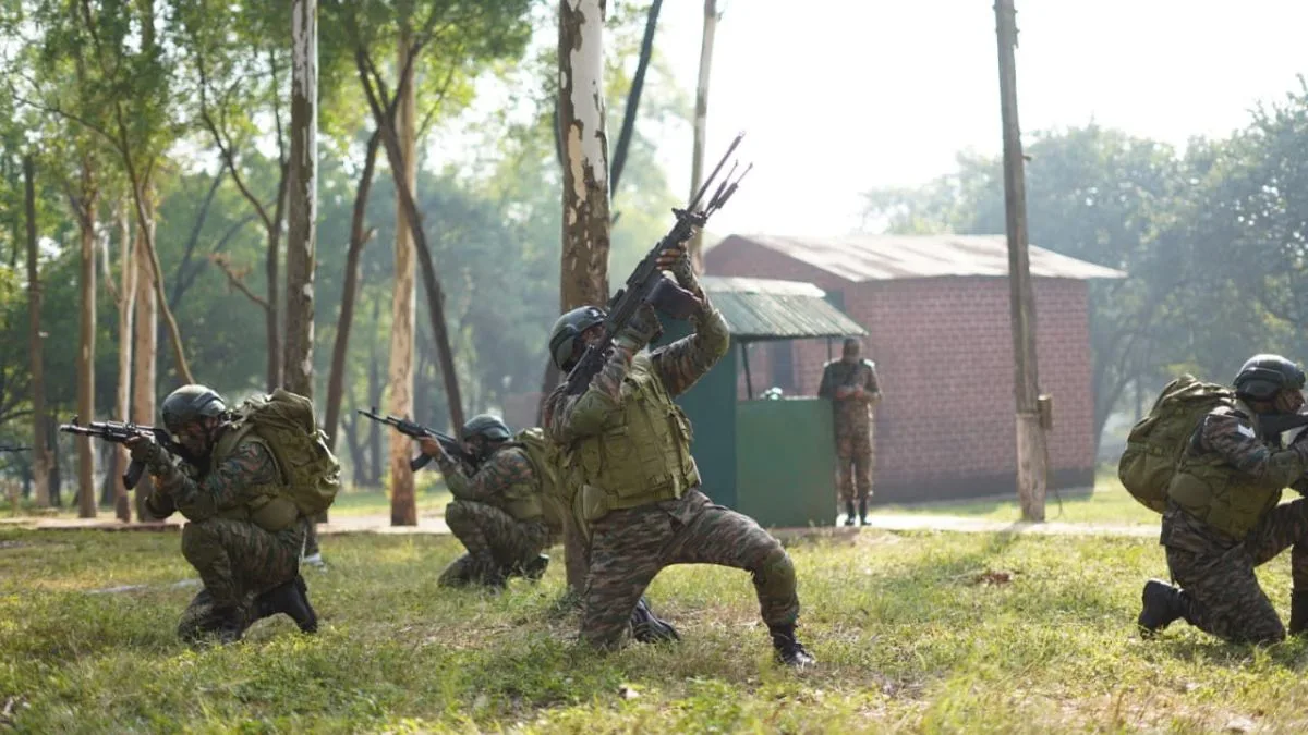 India and Sri Lanka deploy robotic mules and drones for advanced urban combat training at Mit...webp