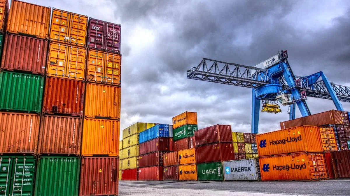 India restricts entry of Bangladeshs readymade garments several other items through land tran...webp