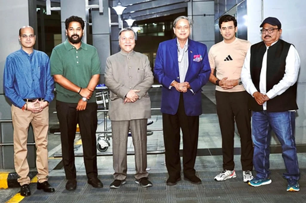 India too has been a terror victim Shashi Tharoor on visit to 911 Memorial as part of antiter...webp