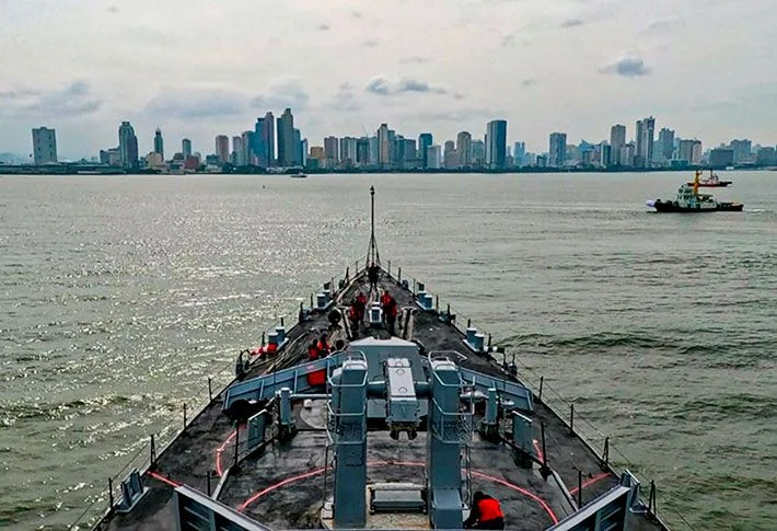 Indian Naval Ships arrive in Manila strengthen maritime cooperation with Philippines-1.webp