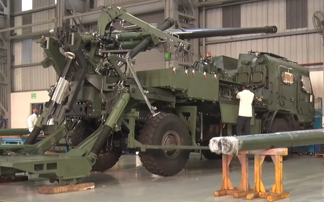 KSSL Pioneers Hybrid Recoil Tech to Build World’s First 155mm 52-Calibre Artillery Gun Mounted on a 4x4 Truck