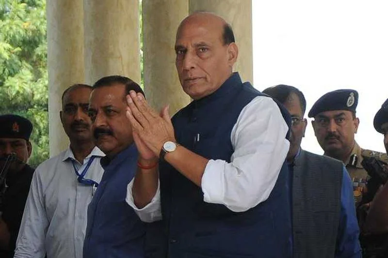 My responsibility to give befitting reply to those who cast evil eye on India Rajnath Singh-1.webp