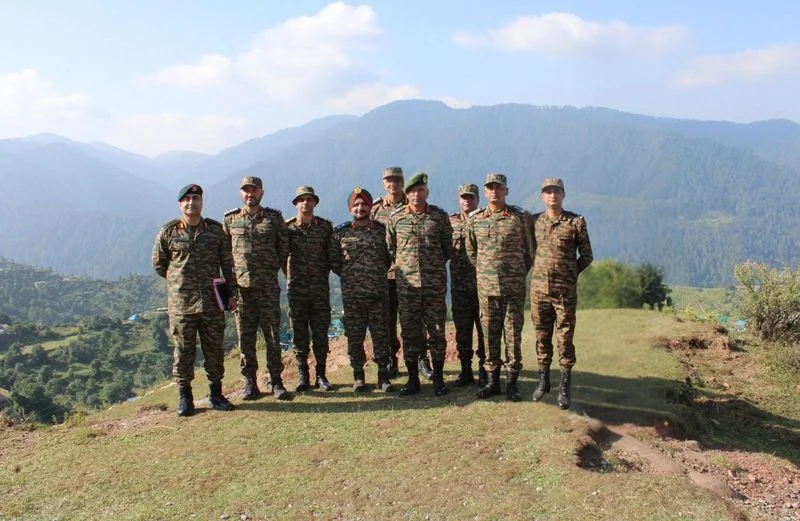 Northern Army Commander visits Strike One corps Transit Camp-1.webp