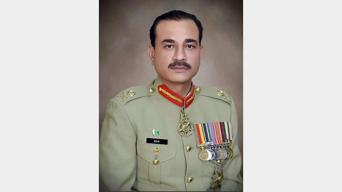 Pak army chief describes terrorism in JK as legitimate struggle-1.webp