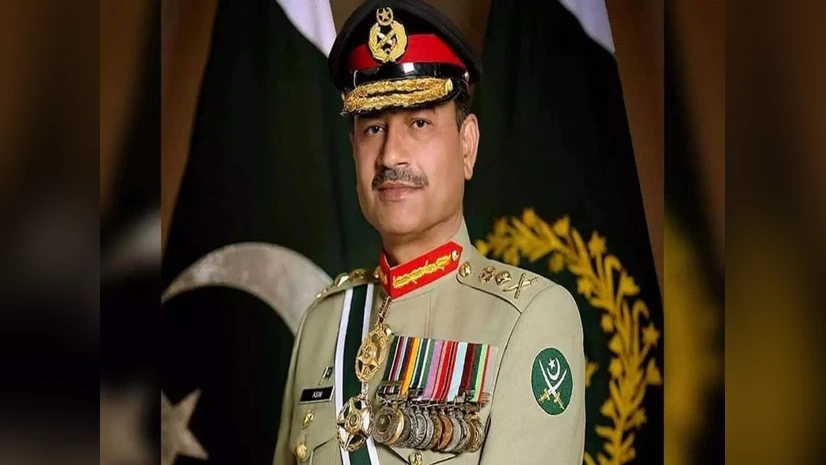 Pakistan formally appoints Asim Munir as first Chief of Defence Forces-1.webp