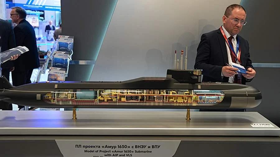 Russia Showcases Amur-1650 Submarine Model Featuring Vertical Launch BrahMos Missile Integration