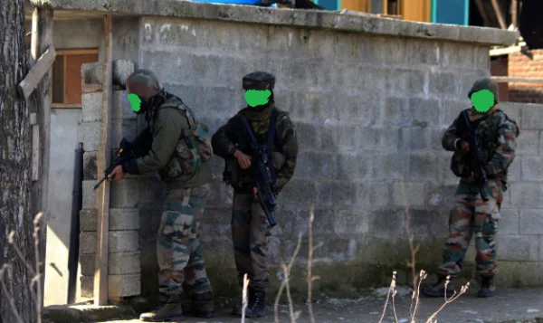 Para SF operatives with Tavors in an encounter in Kashmir