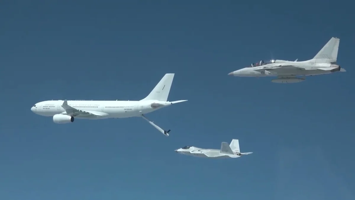 South Koreas Fighter Jet Completes Successful Aerial Refueling Test-1.webp