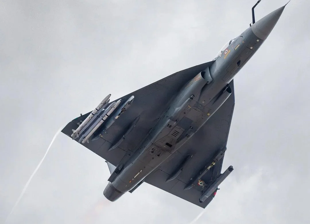 Tejas Mk1A Doubles Close-Combat Air-to-Air Firepower with Dual ASRAAM Missile Pylons, Promising Superior Dogfight Performance