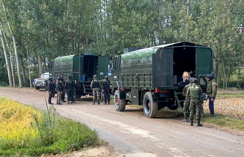 Two Army soldiers martyred 2 injured in protracted JK antiterrorist operation-1.webp