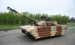 DRDO to Equip Zorawar Light Tank's 105mm Cannon with New GLATGM, Giving Superior Firepower and Strategic Edge in High-altitude Combat