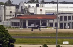 A British F-35 fighter jet, reportedly low on fuel, conducted a safe emergency landing in Kerala
