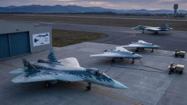 New Russian Su-57 Pitch to India Includes Advanced M1 Stealth and Twin-Seat MUM-T Drone Command Variants to Bridge AMCA Gap