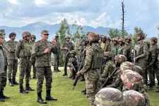 J&K: Northern Command chief visits forward areas along LoC in Valley